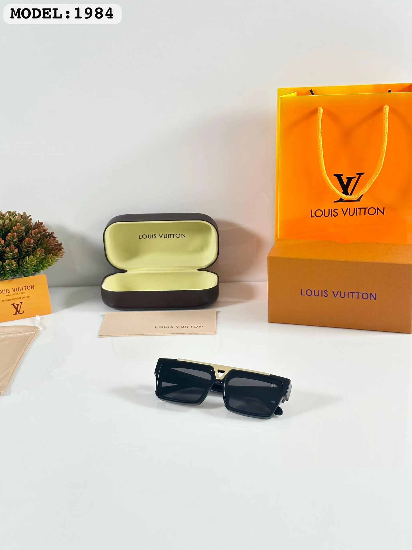 LOUIS VUITTON sunglasses
