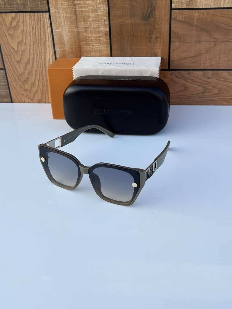 Louis_vuitton_58124_green