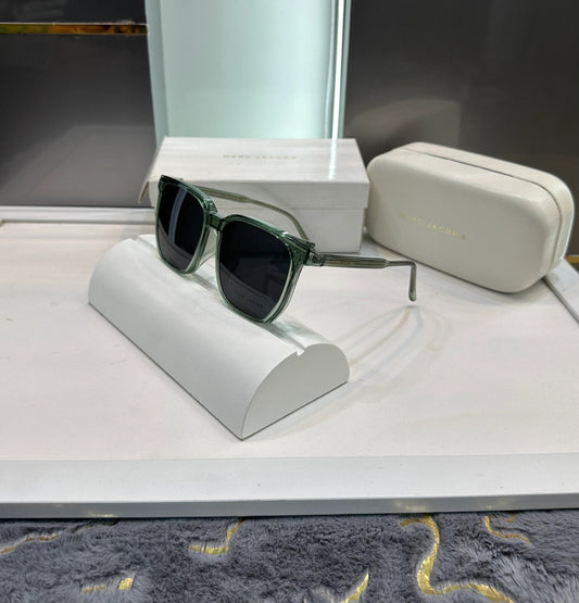 Marc Jacobs Aqua Black Convertible Shade Attachment 8190