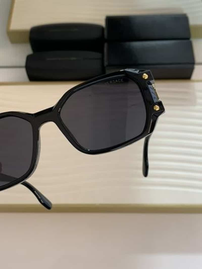 VERSACE._144_black