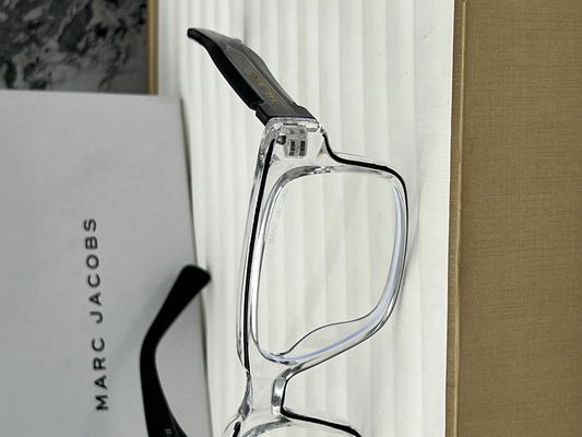 Marc_Jacobs_1117_transparent